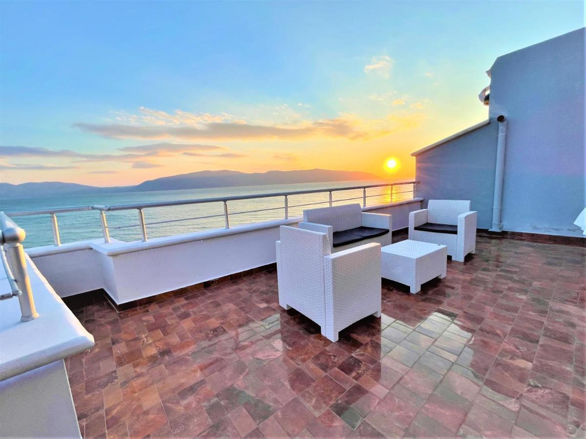 Sky & Sea Viewing Apartment Vlore Exterior photo